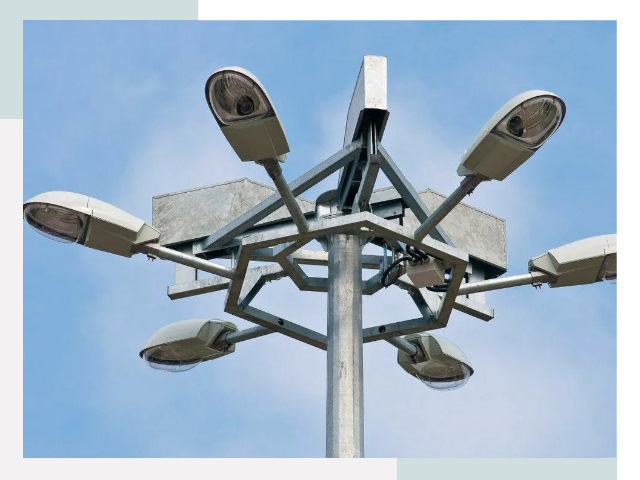 Монтаж осветительных мачт в Новоуральске