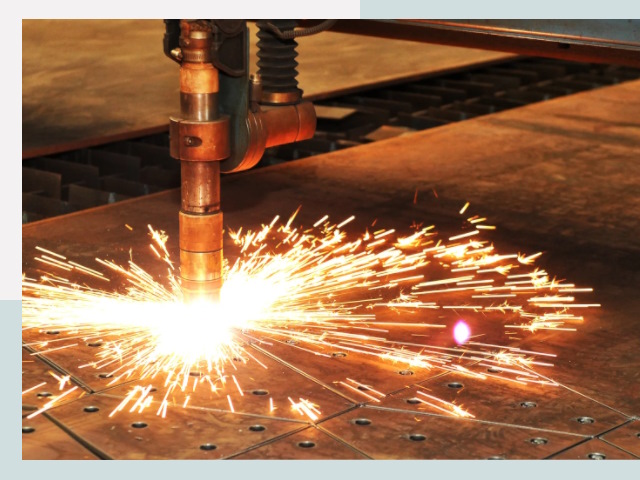 Плазменная резка металла в Новоуральске от 612 руб.