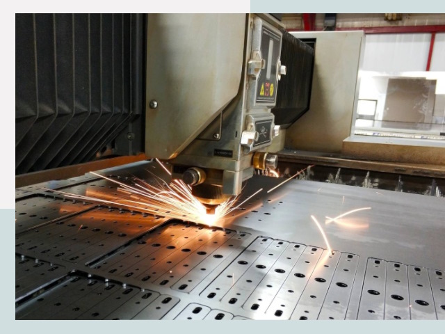 Лазерная резка металла в Новоуральске от 612 руб.